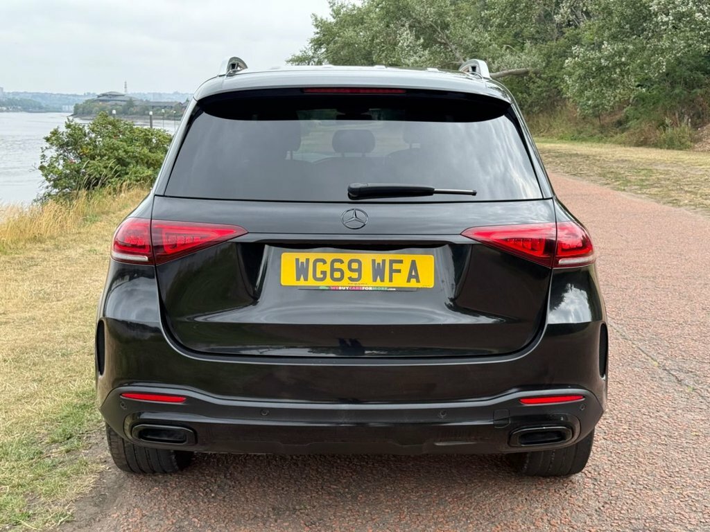 Mercedes-Benz GLE Class 2L Amg Line Black #5