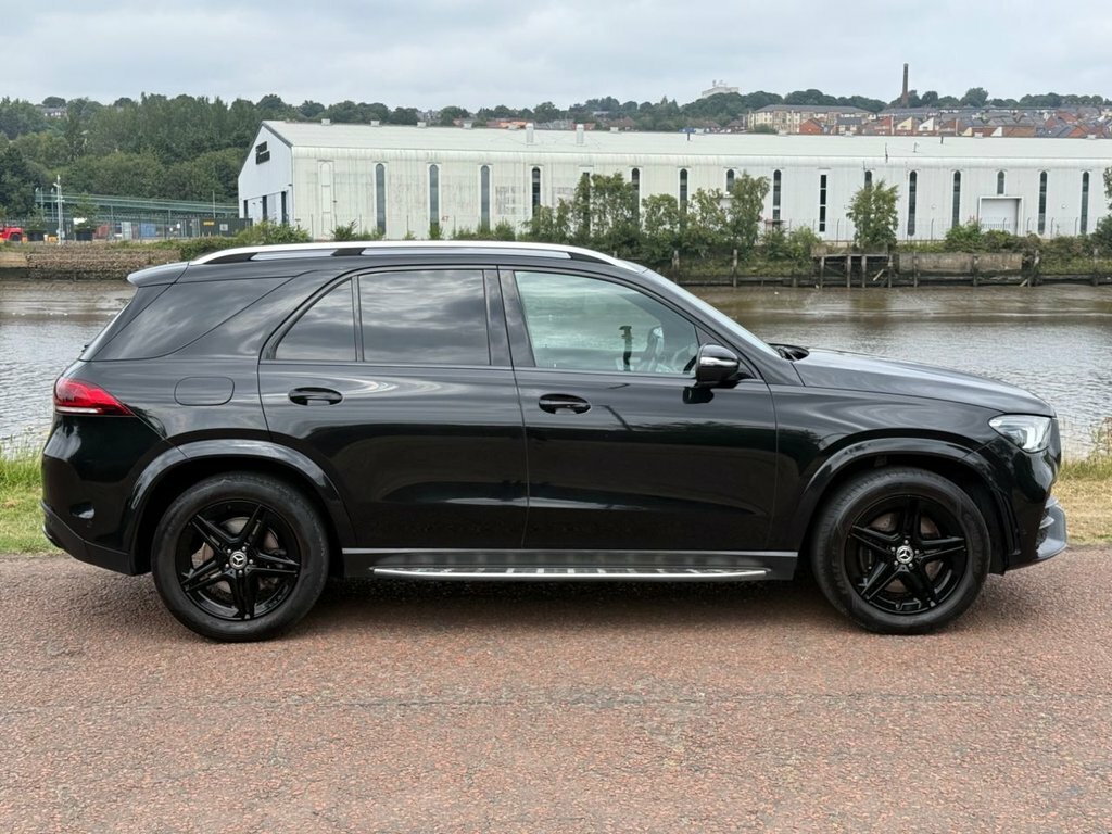 Mercedes-Benz GLE Class 2L Amg Line Black #3