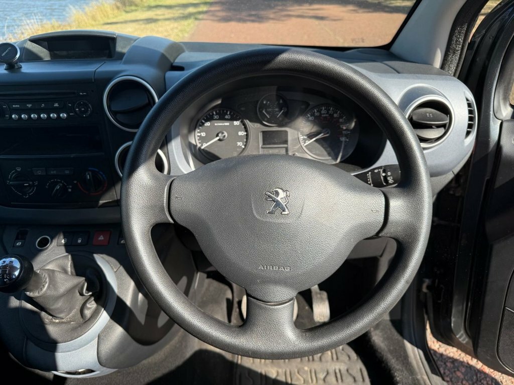 Peugeot Partner Tepee Tepee 1.6 Vti Tepee S Grey #16