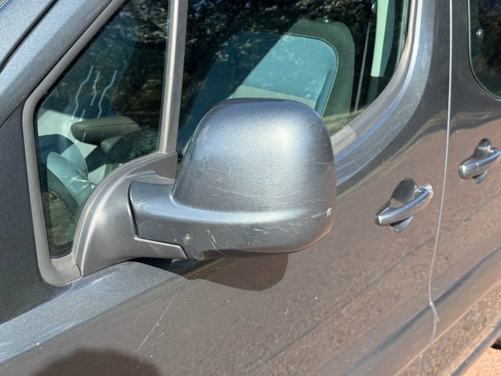 Peugeot Partner Tepee Tepee 1.6 Vti Tepee S Grey #38