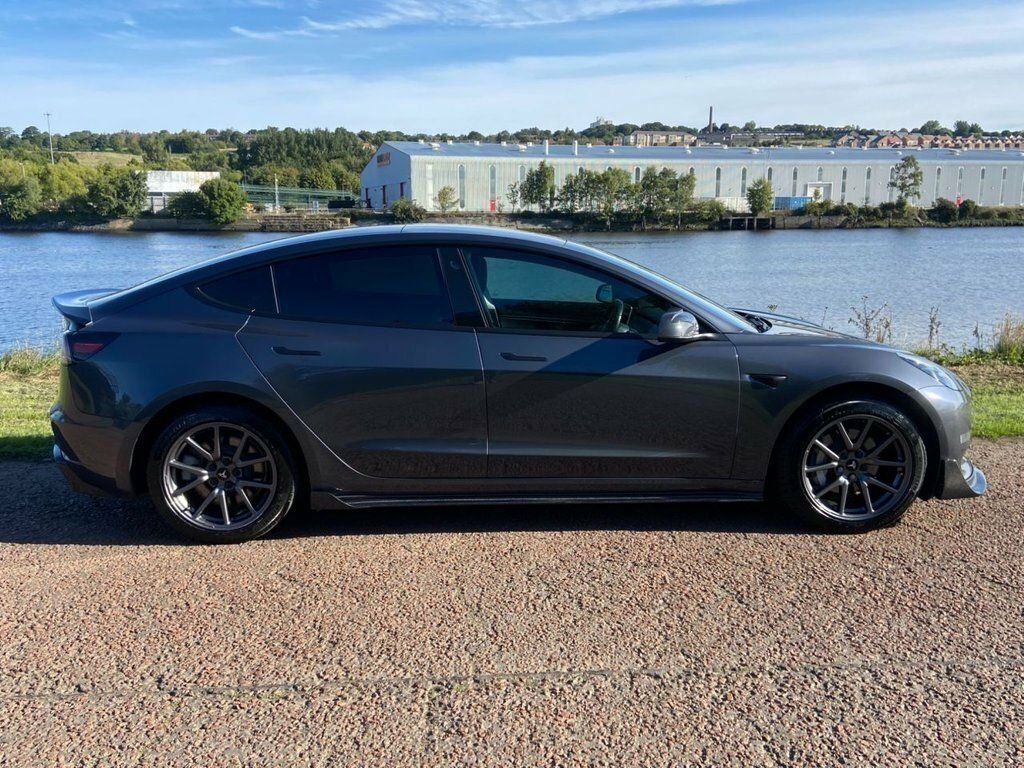 Tesla Model 3 Model 3 Standard-range MV19MVY Grey #2