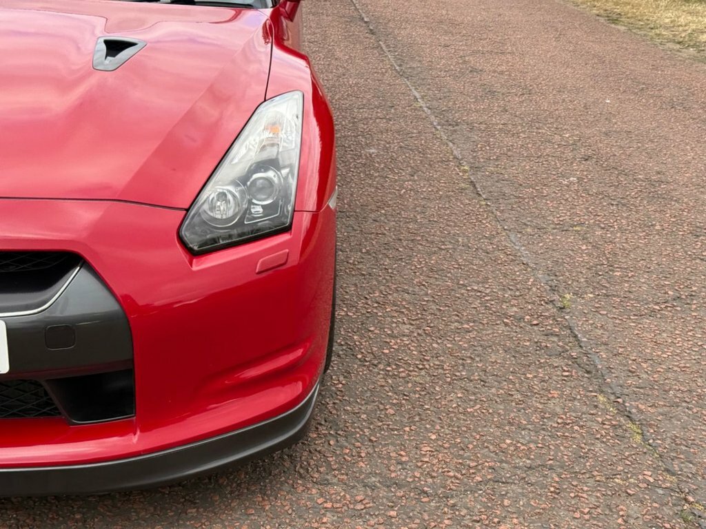 Nissan GT-R Black #34