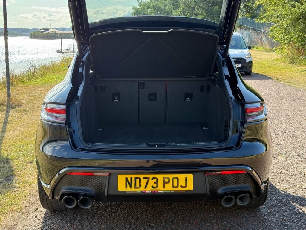 Porsche Macan 2L T Black #6