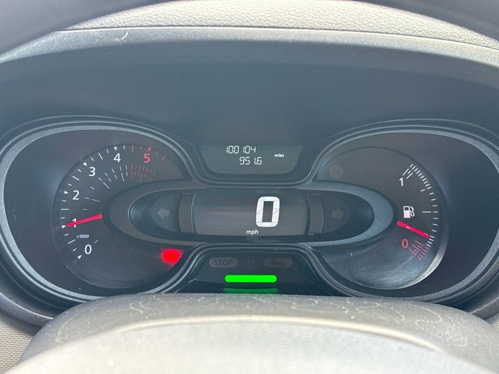 Nissan NV300 Dci 1.2T Tekna Panel Red #23