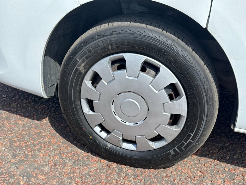Nissan NV300 Dci 1.2T Tekna Panel Red #32
