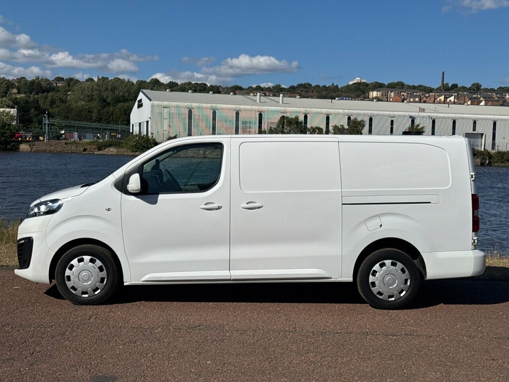 Vauxhall Vivaro 2700 1.5D 120Ps Dynamic H1 Van Grey #25