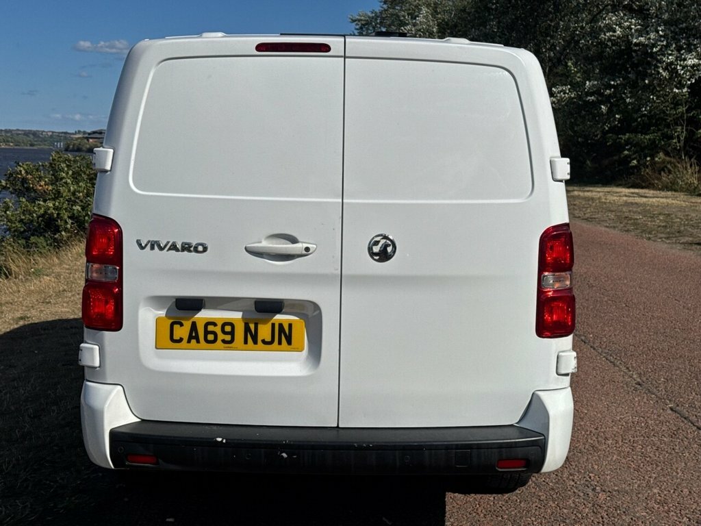 Vauxhall Vivaro 2700 1.5D 120Ps Dynamic H1 Van Grey #10