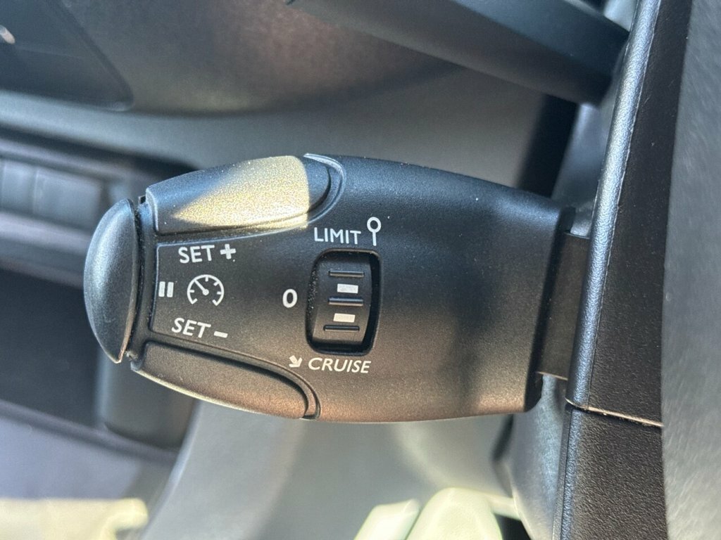 Vauxhall Vivaro 2700 1.5D 120Ps Dynamic H1 Van Grey #19