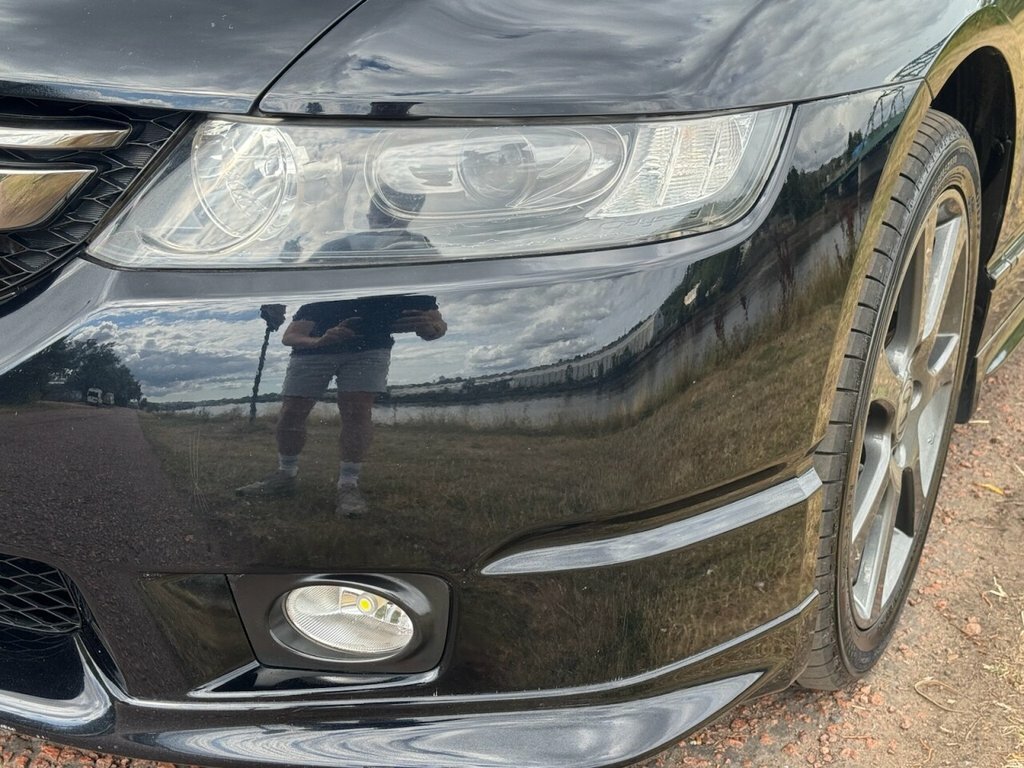 Honda Odyssey Estate Black #3