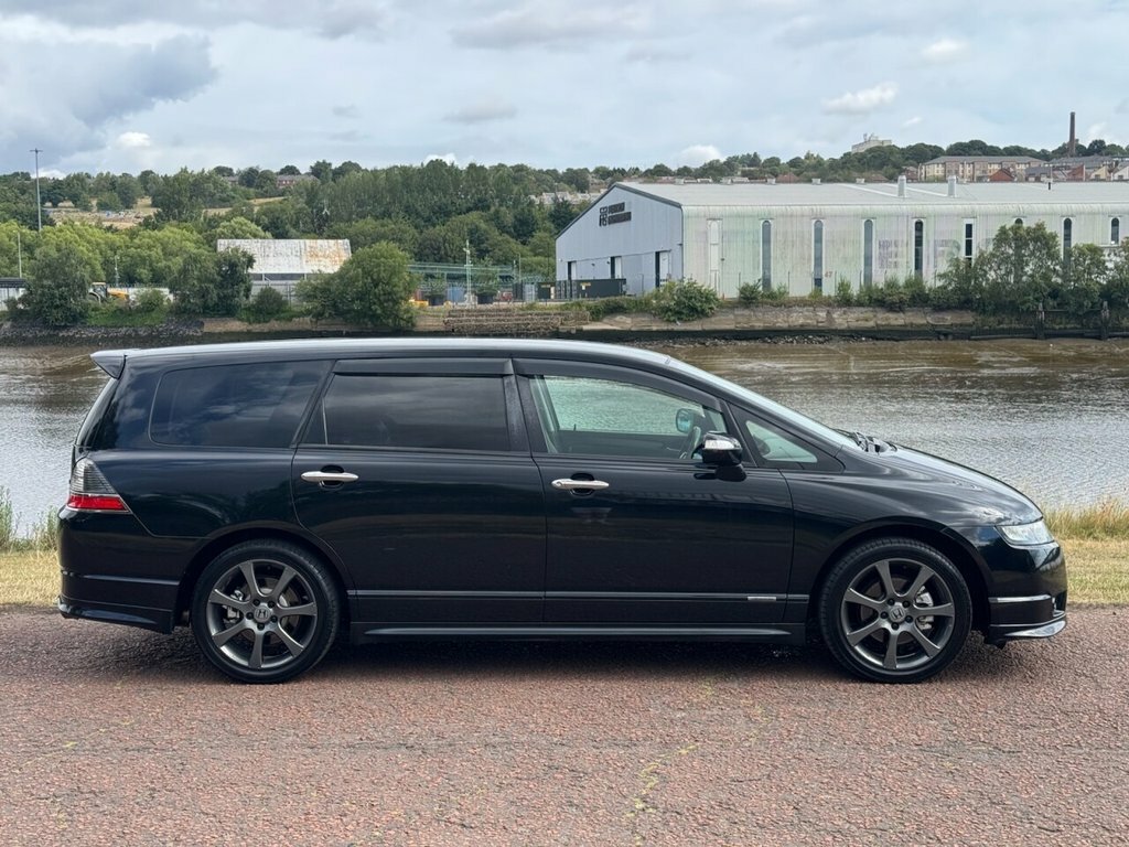 Honda Odyssey Estate Black #6