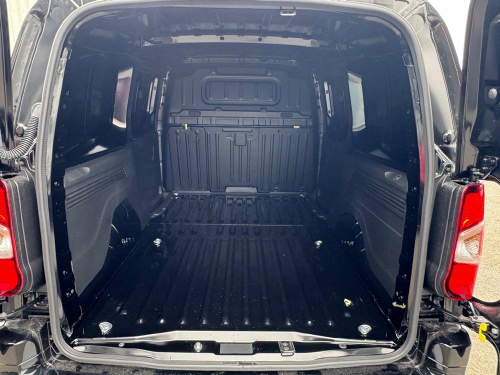Citroen Berlingo 1.5Driver XL A8 Lwb Euro 6 S S 6Dr DYZ9736 Black #2