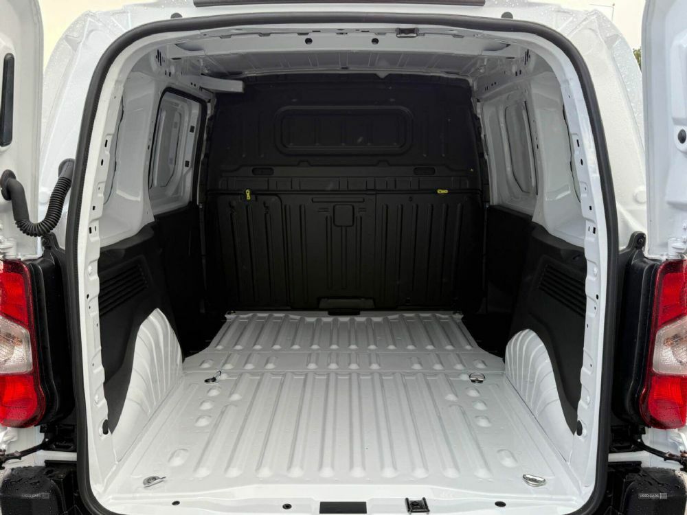 Citroen Berlingo 1.5 Bluehdi 1000 Enterprise Plus M Swb Euro 6 S S EYZ1821 White #2