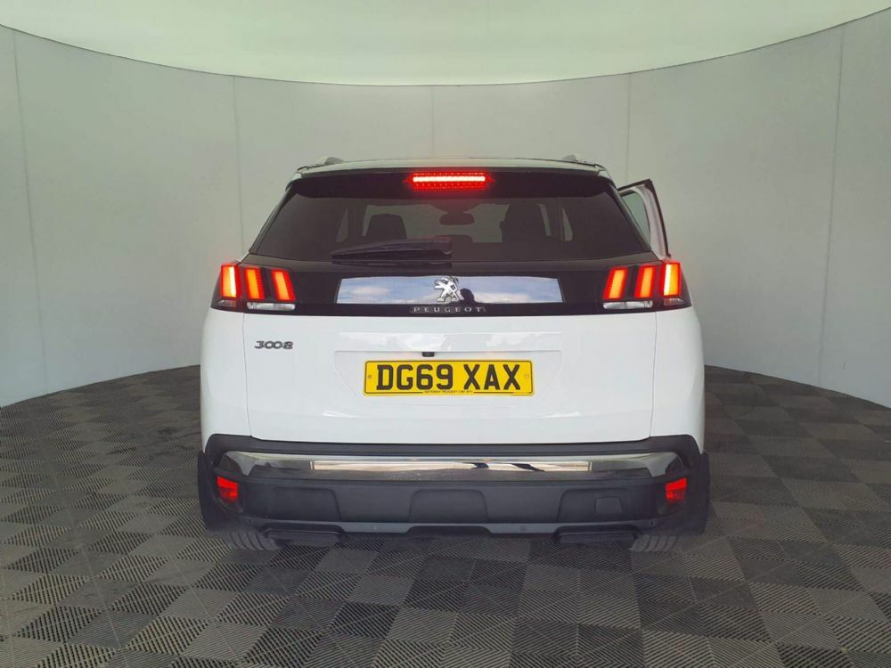 Peugeot 3008 1.2 Puretech Allure Euro 6 S S White #5