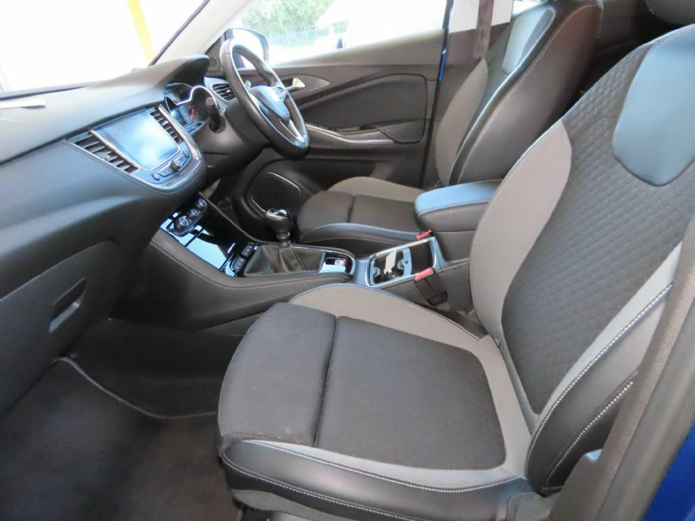 Vauxhall Grandland X 1.5 Turbo D Elite Nav Premium Red #11