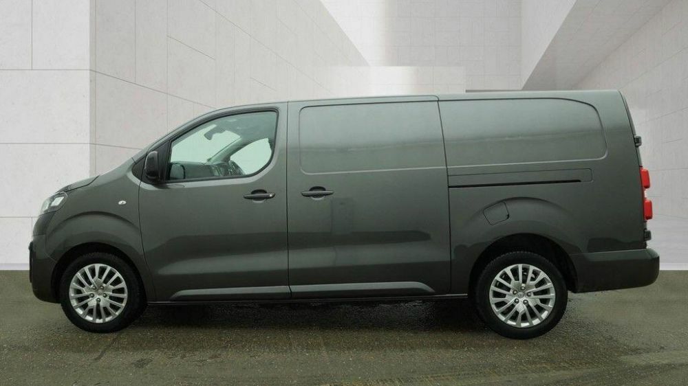 Vauxhall Vivaro 2.0 Turbo D 3100 Pro L2 H1 Euro 6 6Dr Grey #4