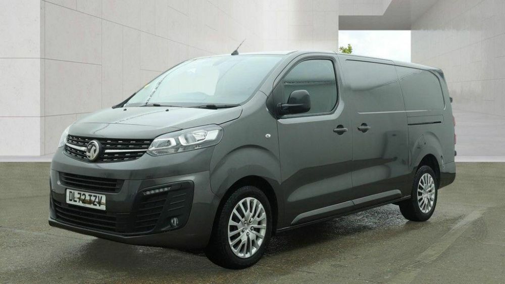 Vauxhall Vivaro 2.0 Turbo D 3100 Pro L2 H1 Euro 6 6Dr Grey #3