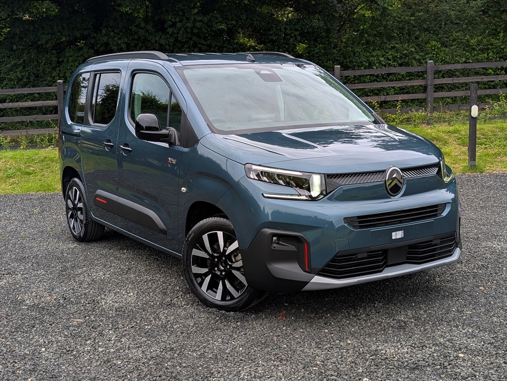 Citroen Berlingo Multispace 1.5Bhdi 130Hp Max Blue