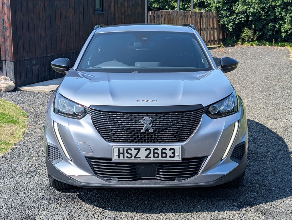 Peugeot 2008 1.2 100Hp Active Premium Grey #2