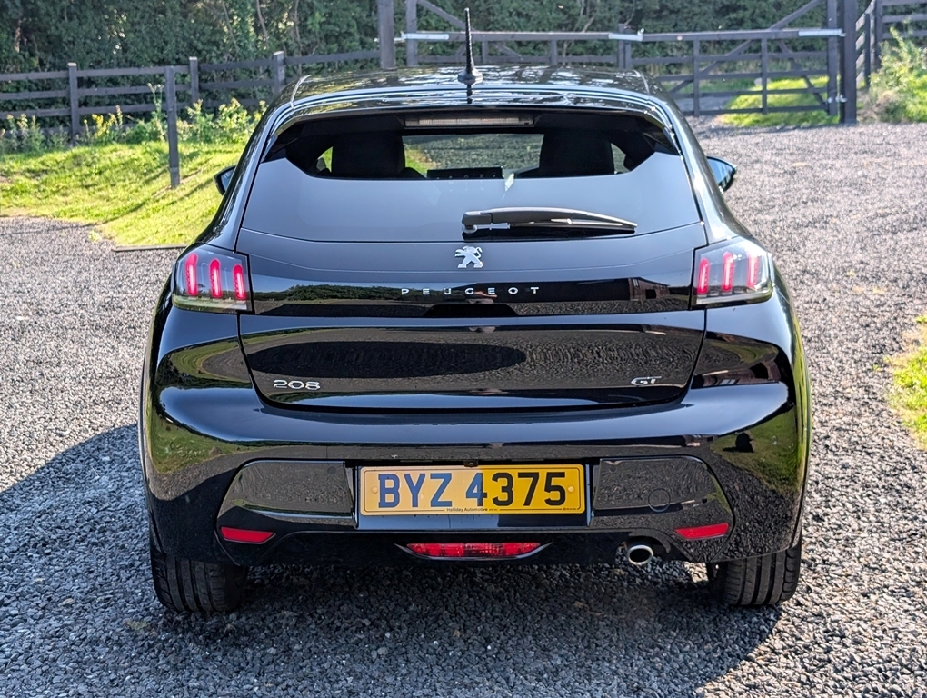 Peugeot 208 1.2 100Hp Gt Premium Black #5