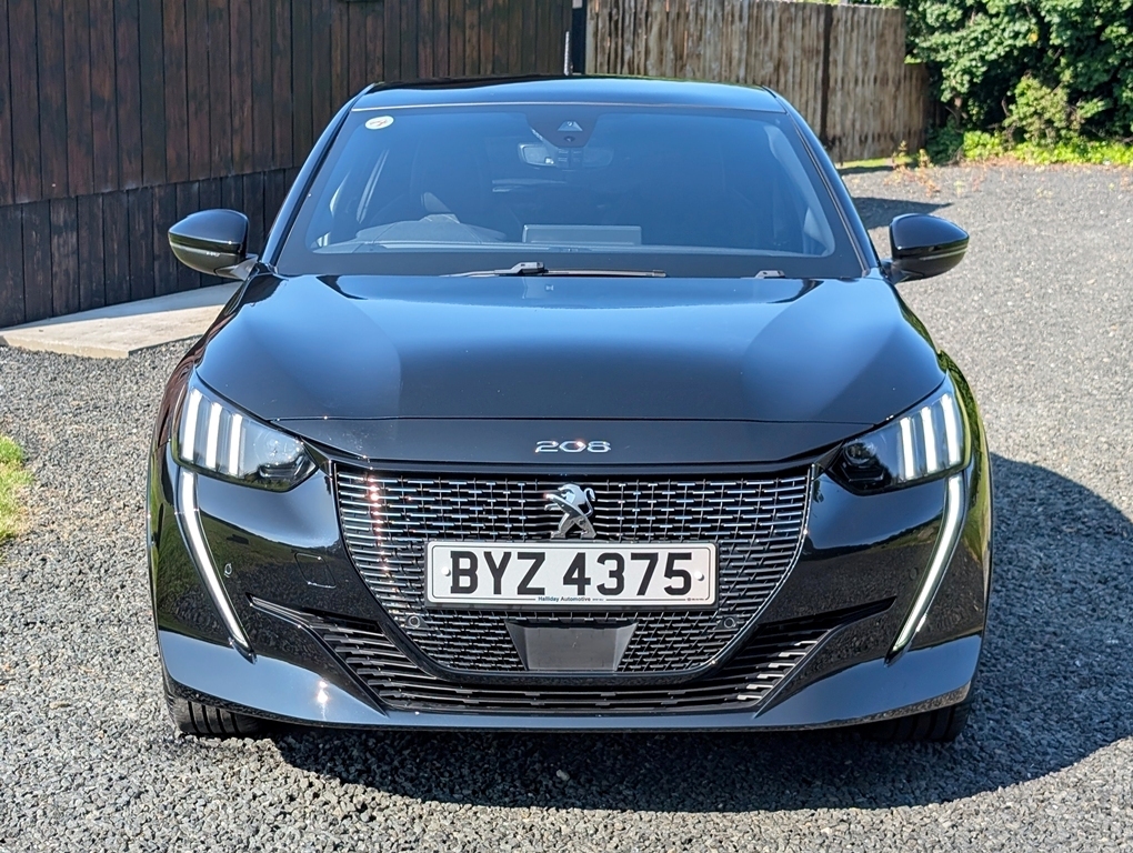 Peugeot 208 1.2 100Hp Gt Premium Black #2