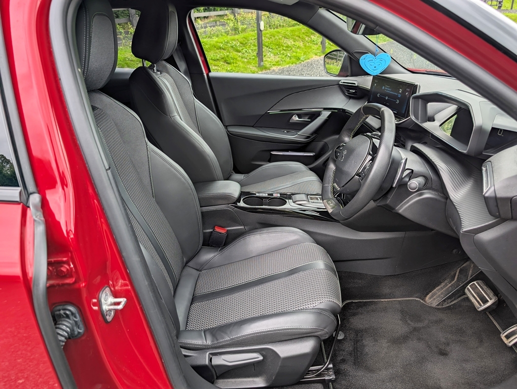 Peugeot 2008 Gt Grey #18