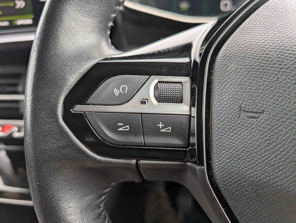 Peugeot 2008 2008 Allure Premium Puretech Ss Red #21