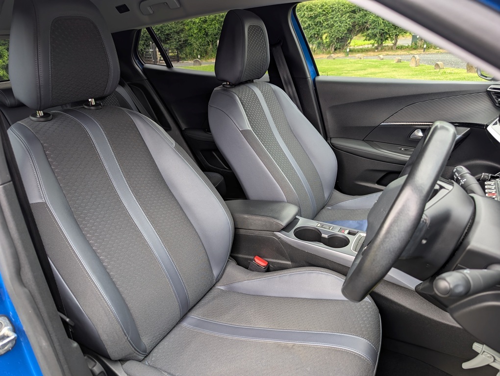 Peugeot 2008 1.2 100Hp Allure Blue #5