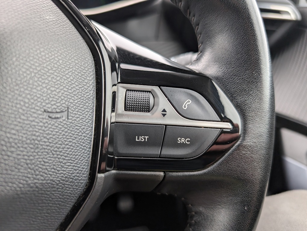 Peugeot 2008 2008 Allure Premium Puretech Ss Red #22