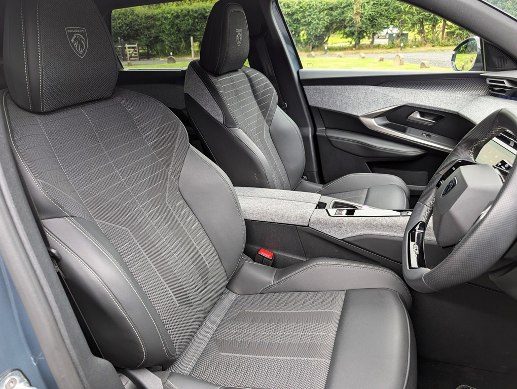 Peugeot 5008 1.2 136Hp Gt Mhev Blue #4