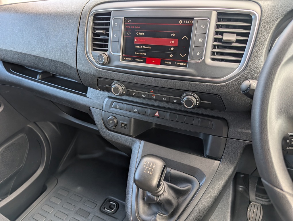 Citroen Dispatch 1400Driver Edition XL Lwb 2.0 Blue Hdi 145Ps Add Blue #23