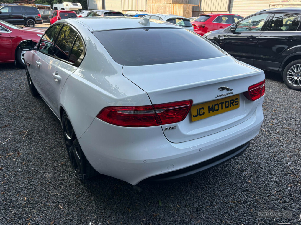 Jaguar XE 2.0D Se #6