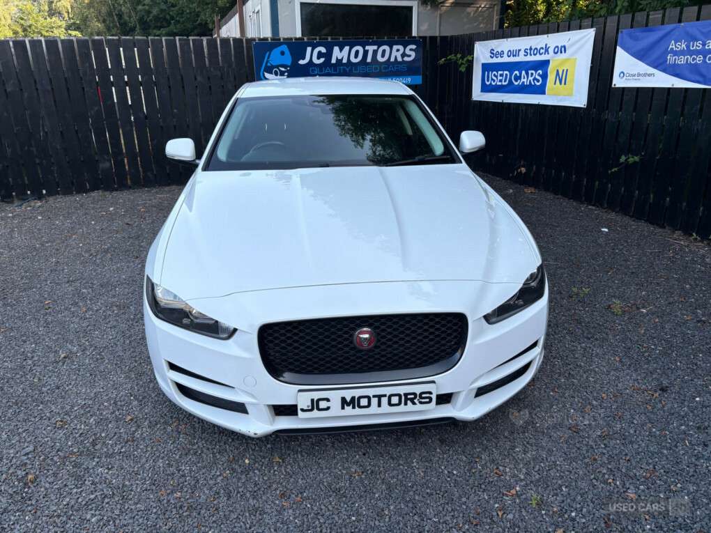 Jaguar XE 2.0D Se #3