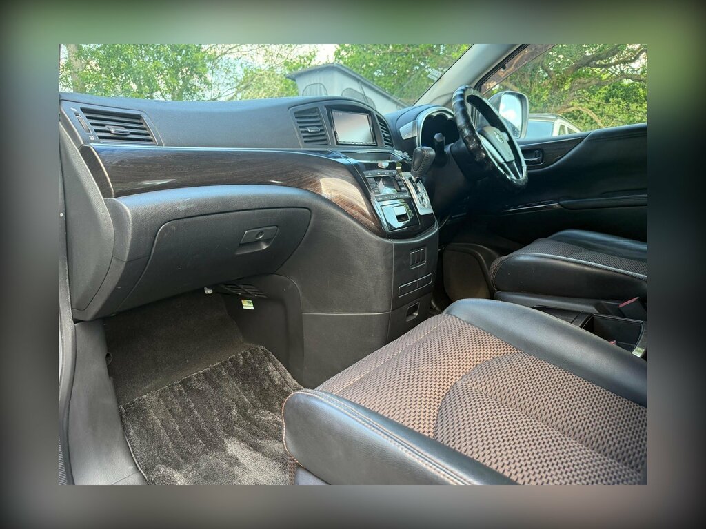 Nissan Elgrand Highway Star Black #10