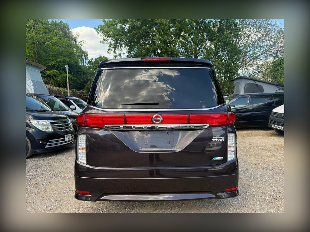 Nissan Elgrand 8 Seater Mpv Purple #6