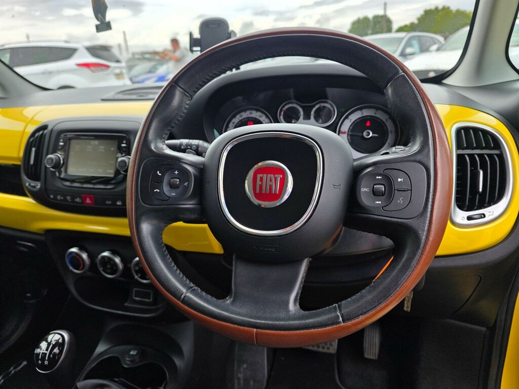 Fiat 500L Multijet Trekking 5-Door White #22