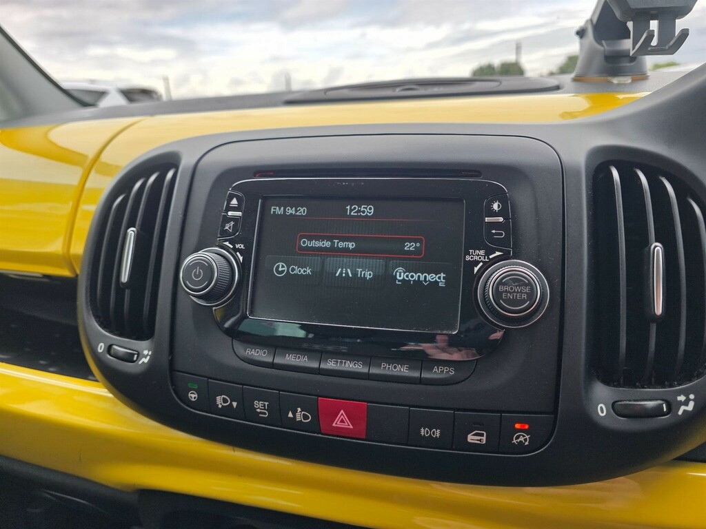 Fiat 500L Multijet Trekking 5-Door White #31