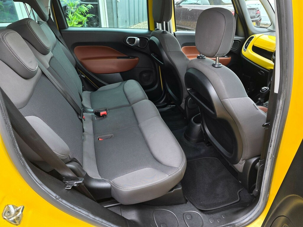 Fiat 500L Multijet Trekking 5-Door White #17