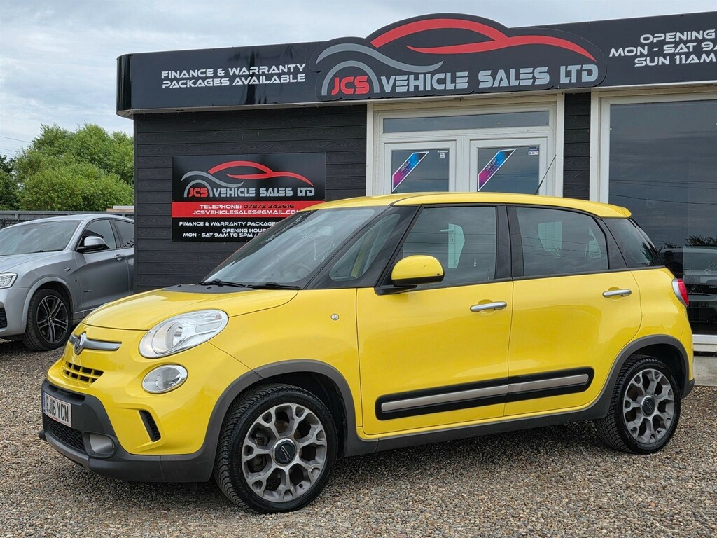 Fiat 500L Multijet Trekking 5-Door White #12