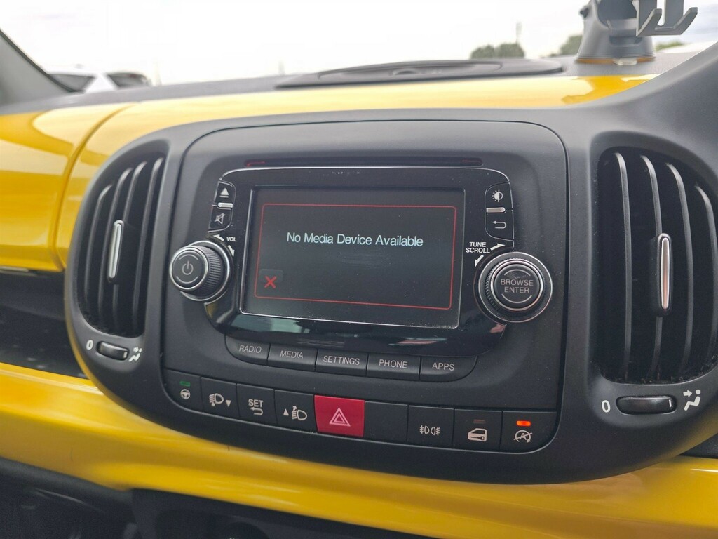 Fiat 500L Multijet Trekking 5-Door White #29