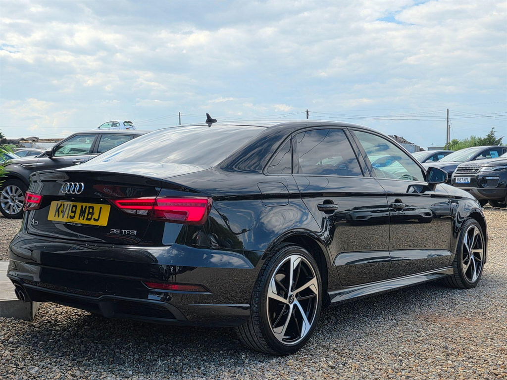 Audi A3 1.5 Tfsi Cod 35 Black Edition S Tronic Euro 6 Ss KV19MBJ Black #6