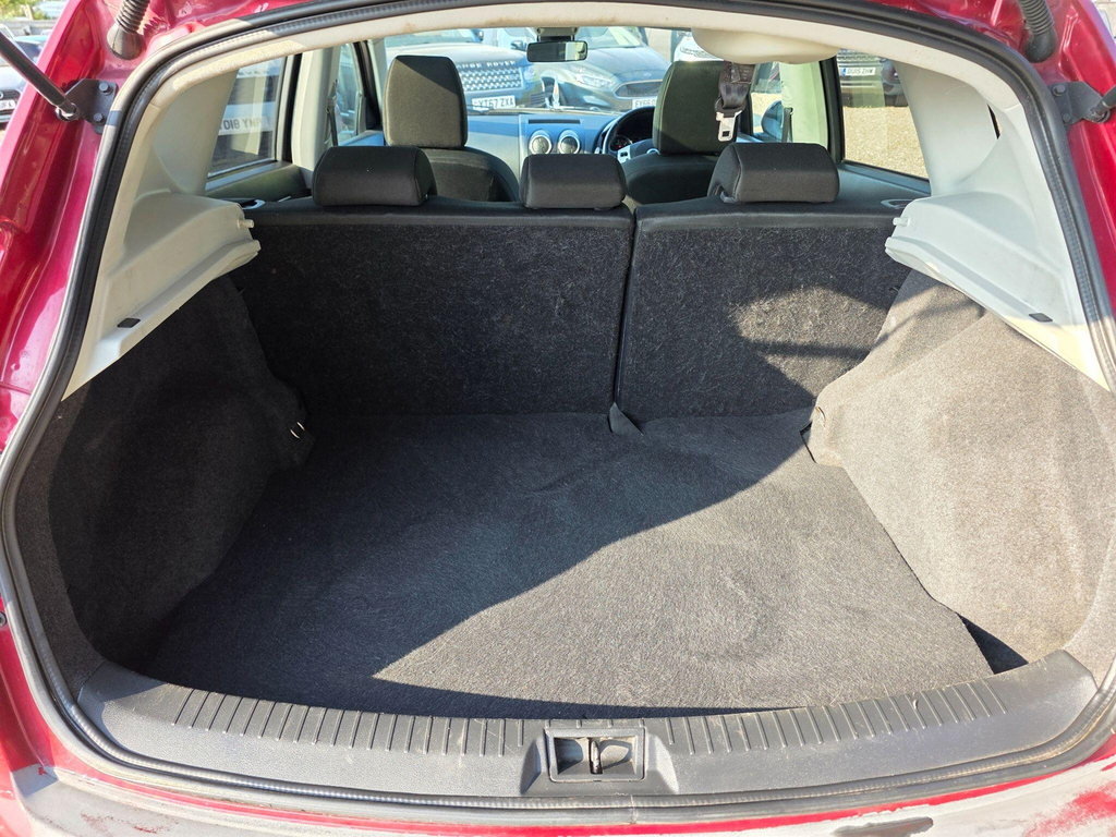 Nissan Qashqai 1.5 Dci N-tec 2Wd Euro 5 Red #21