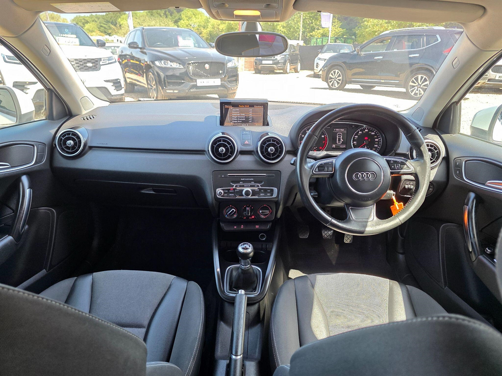 Audi A1 Tdi Sport Blue #24