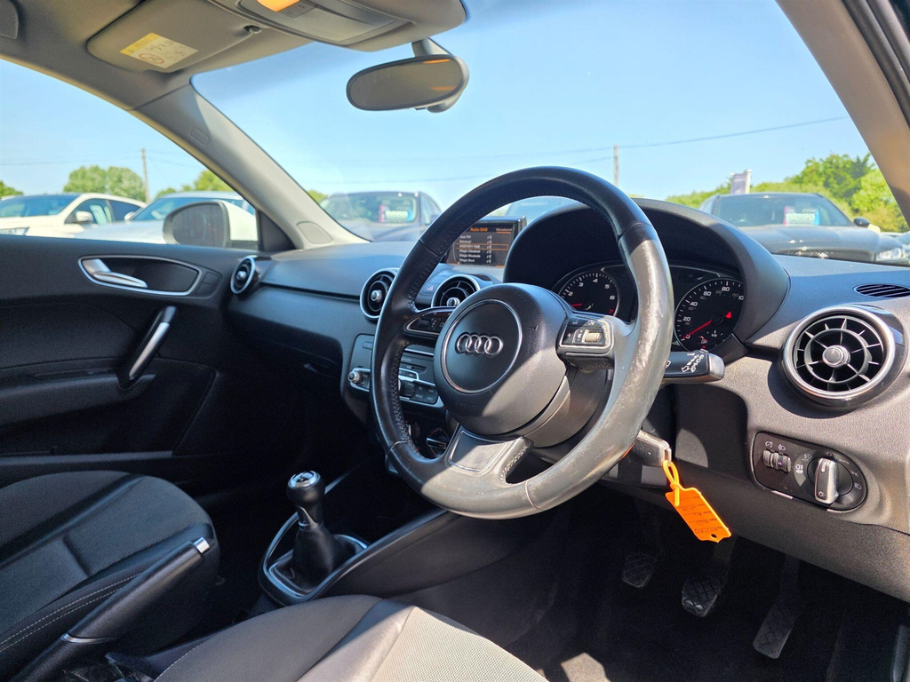 Audi A1 Tdi Sport Blue #15