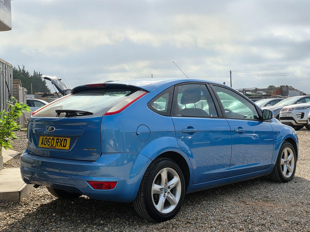 Ford Focus 1.6 Zetec #6