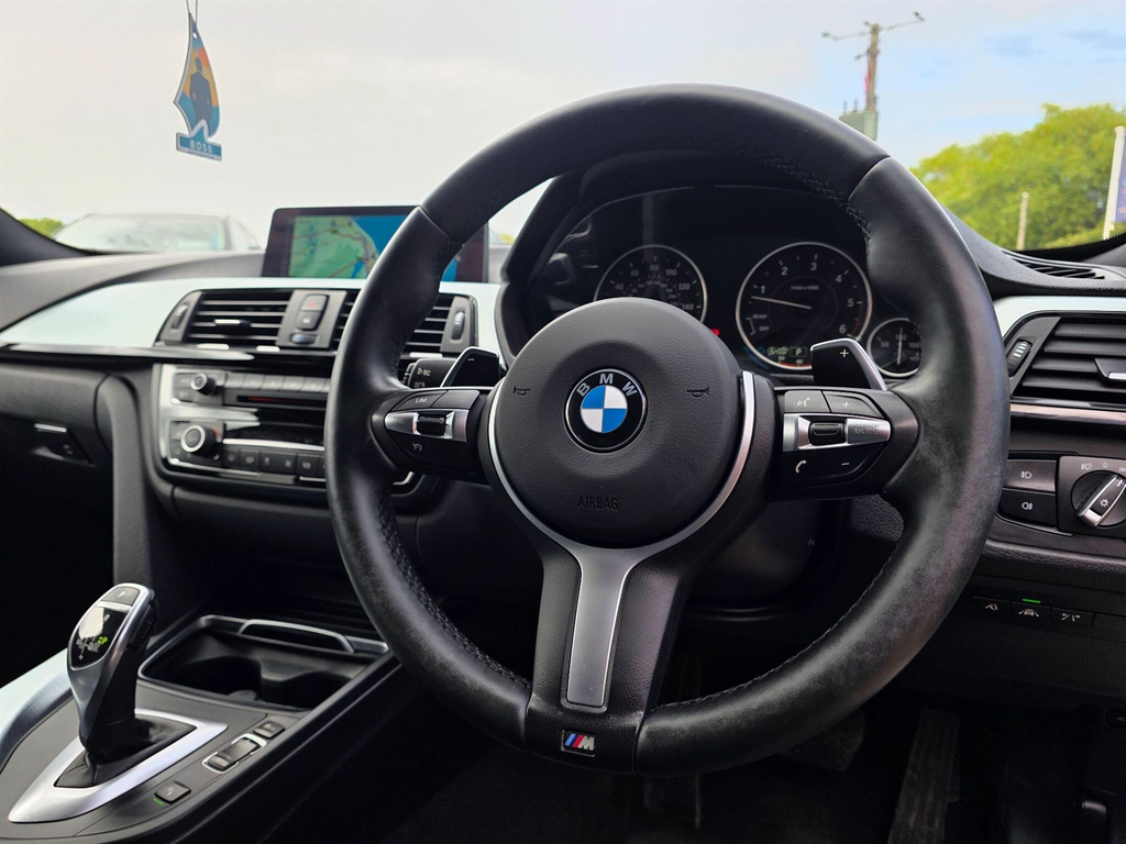 BMW 4 Series M4 S-a Black #38