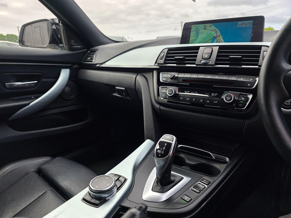 BMW 4 Series M4 S-a Black #39