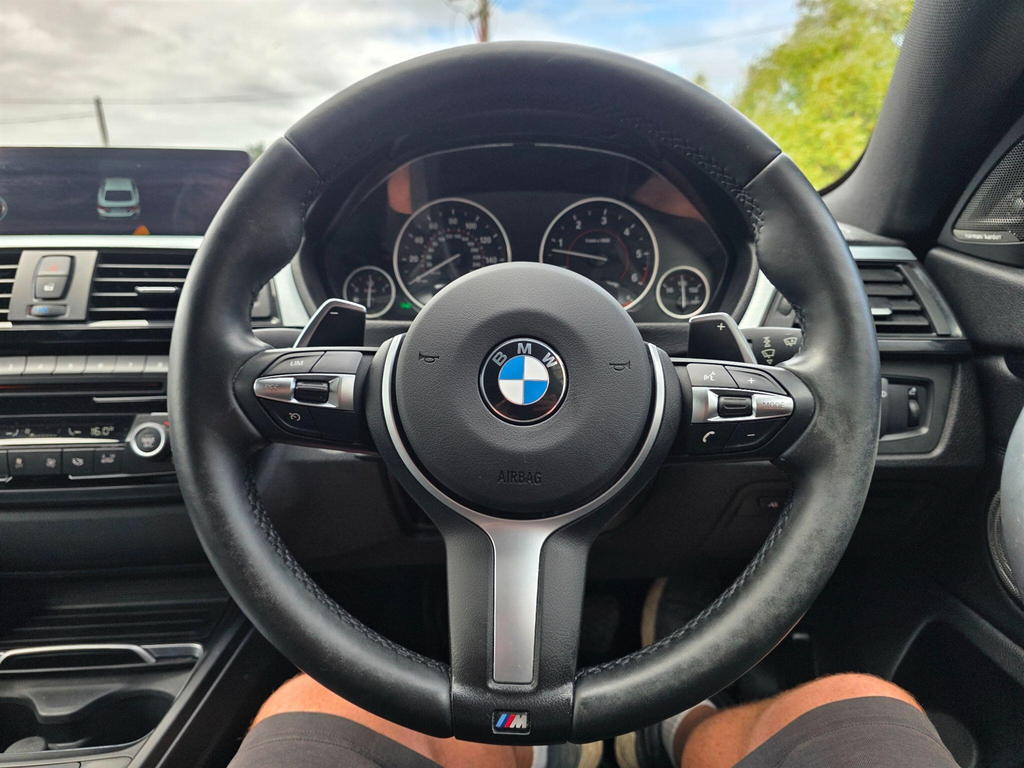 BMW 4 Series M4 S-a Black #60