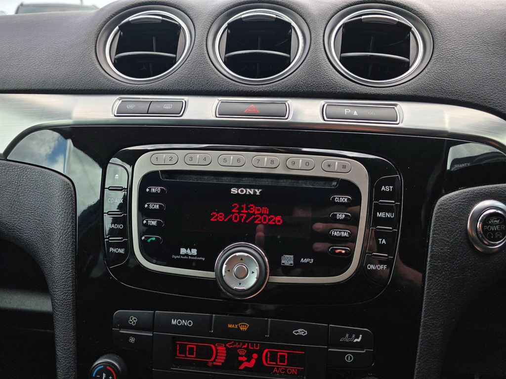 Ford Galaxy 1.6 Tdci Zetec Euro 5 Ss White #32