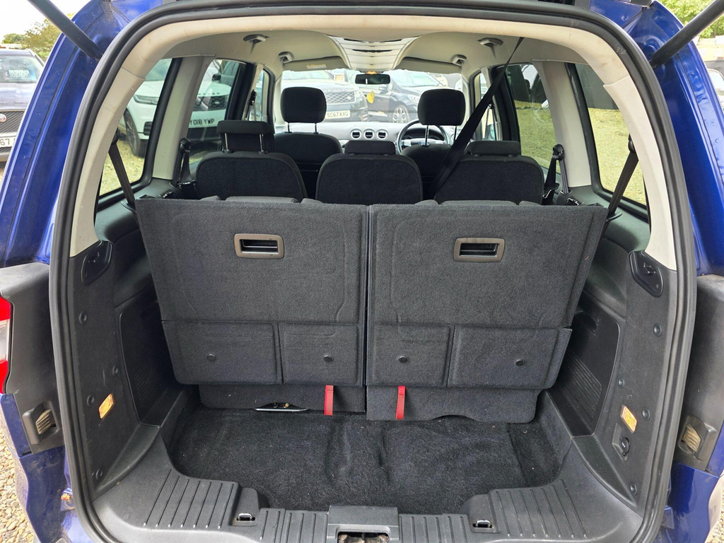 Ford Galaxy 1.6 Tdci Zetec Euro 5 Ss White #21