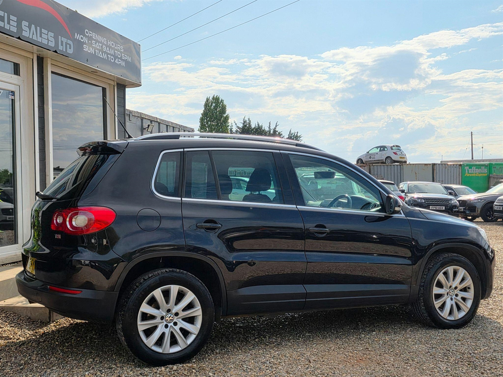 Volkswagen Tiguan S Blue #5